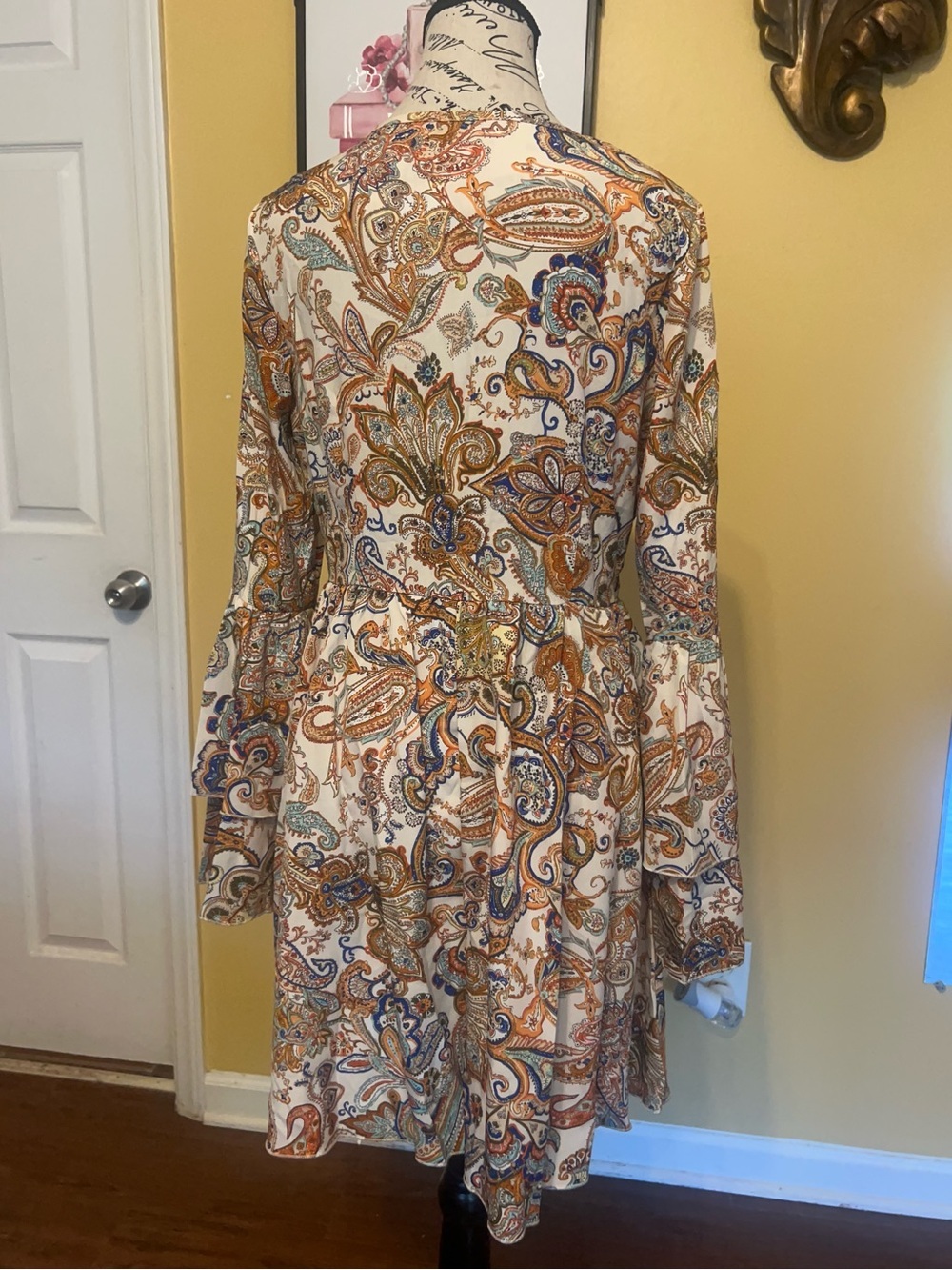 Boho Paisley V-Neck Bell Sleeve Dress - Cream size medium - Picture 4 of 12